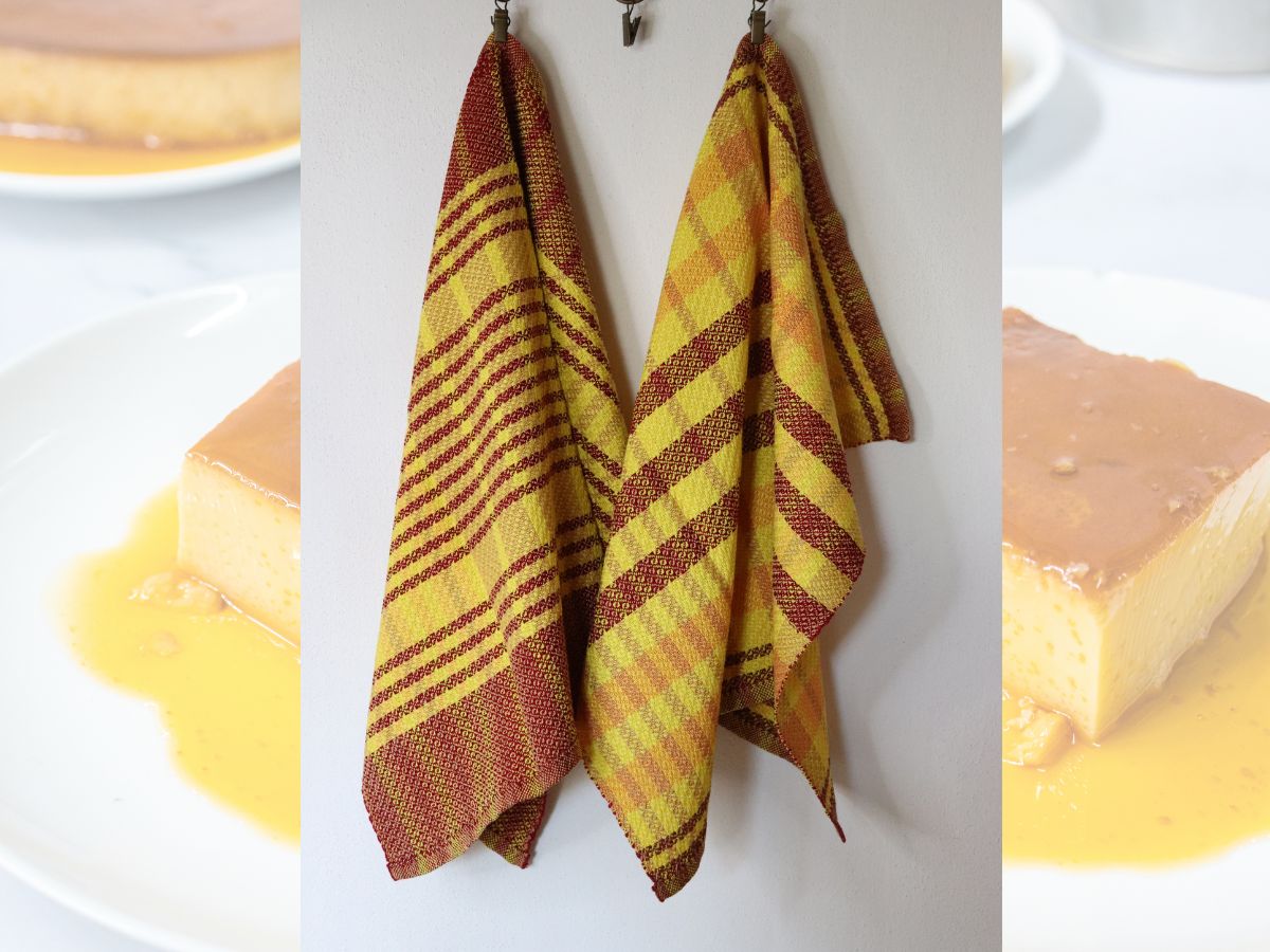 Tkané bavlněné utěrky - Puding a karamel-na věšáku